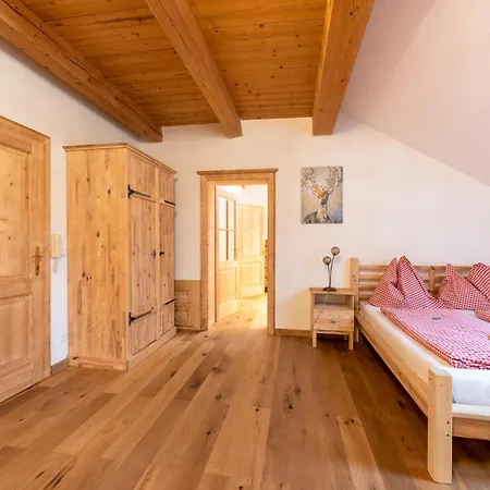 Farm stay Kinderparadies Bachbauer Mondsee