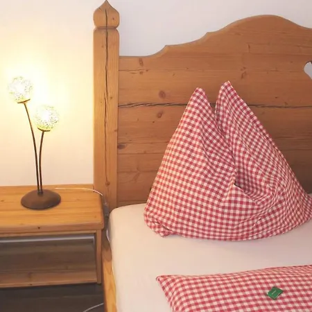 Alloggio per agriturismo Kinderparadies Bachbauer Mondsee